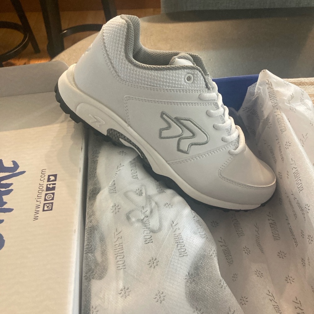 Ringor Women's Elite Turf Shoes in White and Gray